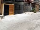 ขายทาวน์เฮาส์ - เปิดบ้านใหม่ รีโนเวทให้ทั้งหลังกันแบบจุกๆ มาตามหาได้ที่ หมู่บ้านพงษ์ศิริชัย 2 / ซอย 13