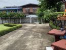 ขายที่ดิน - ที่ดินเปล่า ( มีบ้าน 1 หลัง จะเอาหรือไม่เอาก็ได้ ) บนถนนเทพารักษ์ เมือง สมุทรปราการ ติดถนนน 2 ซอย