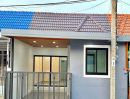 ขายทาวน์เฮาส์ - ขายถูกสุดทาวน์เฮ้าส์ชั้นเดียว 3 ห้องนอน 18 ตร.ว หมู่บ้านบัวทอง 4 ถ.บ้านกล้วย-ไทรน้อย รีโนเวทใหม่ทั้งหลังพร้อมอยู่