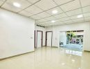 ขายทาวน์เฮาส์ - ขายทาวน์เฮ้าส์ชั้นเดียว เนื้อที่ 20.7 ตร.ว หมู่บ้านร่มเงาไม้ 3 ห้องนอน รีโนเวทใหม่