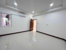 ให้เช่าบ้าน - บ้านให้เช่า บ้านรีโนเวทใหม่ 3 ห้องนอน ย่านบางเสร่ พัทยา
