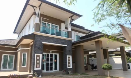 ขายบ้าน - Luxury House for sale in Grand Tropicana project, Sansaran Housing Development, Nong Kwai, Hang Dong, Chiang Mai.