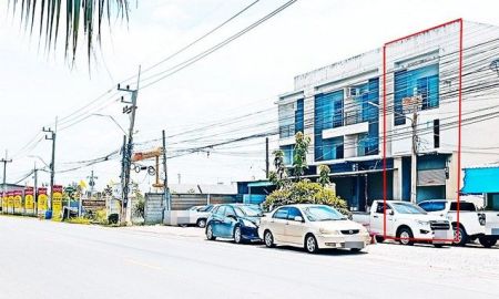 ขายอาคารพาณิชย์ / สำนักงาน - ค้าขายได้ ใกล้ตลาดไท ตึกแถวติดถนนเอราวัณ1ในชุมชน วิวคลอง 16.4ตรว. 2.5ชั้น คลอง2 คลองหลวง ปทุมธานี o86-3ol-6l6l