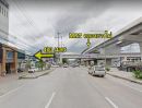 ขายทาวน์เฮาส์ - ขายบ้าน ทาวน์เฮ้าส์ 2ชั้น บางบัวทอง หมู่บ้านบัวทอง บ้านหลังริม เนื้อที่ 43 ตร.วา ติดกับสถานีรถไฟฟ้า MRT คลองบางไผ่ อำเภอบางบัวทอง จังหวัดนนทบุรี