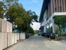 ให้เช่าโรงงาน / โกดัง - สำนักงานขาย 1.5 ไร่ ราษฎร์อุทิศ นิมิตใหม่ มีนบุรี โกดัง โชว์รูม 2400ตรม. ประชาร่วมใจ อินเตอร์ IBSให้เช่า อาคาร