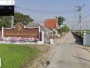 ขายที่ดิน - ขายโกดังพร้อมบ้านพักคนงาน บนที่ดิน 1-1-25 ไร่ (525 ตร.วา) ติดถนน ปท.2019 ใกล้วัดป่่าภูริทัตตฯ ห่างที่ว่าการ อ.สามโคก 5 กม. ขาย 5.8 ล้าน