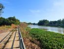 ขายที่ดิน - บ้านเดี่ยว ริมแม่น้ำท่าจีน สวยมาก ขายพร้อมสวนมะม่วง พื้นที่ 4 ไร่ กว่าๆ ต.วังน้ำซับ อ.ศรีประจันต์ จ.สุพรรณบุรี