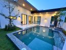 ขายบ้าน - For saleบ้าน Pool villa ใกล้แยกรวมโชคบ้านเดี่ยวสไตล์โมเดิร์น (พร้อมเฟอร์นิเจอร์ครบเซต)