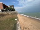 ขายที่ดิน - ขายที่ดิน ติดทะเล หาดพลา ระยอง 275 ตรว กว้างติดทะเล 28ม. แปลงมุม