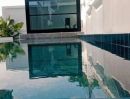 ขายบ้าน - Luxury pool villa ลดราคาขาย 15.9 ล้าน 100 ตรว. เหมืองแก้ว แม่ริม พูลวิลล่าสร้างใหม่ แปลงหัวมุม ติดถนนสองด้าน บรรยากาศรีสอร์ท พร้อมเข้าอยู่