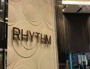 ขายคอนโด - ขายต่ำกว่าราคาตลาด คอนโด Rhythm Sathorn ใกล้ BTS สะพานตากสิน