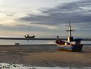 ขายคอนโด - ขายคอนโดริมหาดชะอำ ห้องมุม วิวสวยลมเย็นสบาย