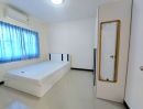 ขายบ้าน - ขายบ้านเดี่ยวชั้นเดียวพร้อมเฟอร์นิเจอร์ หมู่บ้านลภัสรดาวิลเลจ 1 ตะเคียนเตี้ย บางละมุง ชลบุรี