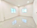 ขายบ้าน - ขายบ้านเดี่ยวสองชั้นสร้างใหม่มือหนึ่ง ขนาด 75 ตร.วา แถวโรงเรียนบ้านอ้อมโรงหีบ ต.บ้านเกาะ อ.เมือง จ.สมุทรสาคร
