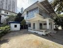 ให้เช่าบ้าน - ให้เช่าบ้านเดี่ยว 2 ชั้น 250 ตารางวา สุขุมวิท 63 (เอกมัย 15) ที่จอดรถสะดวกสบาย เหมาะทำธุรกิจ