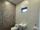 ให้เช่าโรงงาน / โกดัง - ให้เช่าอาคาร 2 ชั้นพร้อมโกดัง พื้นที่รวม 550 ตรม เข้าจากเส้นประชาอุทิศ 90 ประมาณ 900 ม สมุทรปราการ