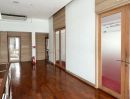ให้เช่าอาคารพาณิชย์ / สำนักงาน - ให้เช่าอาคารพาณิชย์ 3ชั้น 4คูหา เนื้อที่ 58 ตร.วพื้นที่ใช้สอย 565.5 ตร.ม จอดรถ 3คัน ถนน สุขุมวิท ใกล้ BTS เอกมัย ราคาเช่า 400,000 บ/ด