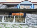 ขายทาวน์เฮาส์ - ขายหมู่บ้านใกล้ตลาดสมบัตบุรีตกแต่งใหม่ ทั้งหลัง เดินทางสะดวกใกล้รถไฟฟ้า