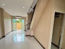 ขายทาวน์เฮาส์ - ขายถูก ทาวน์โฮม modern town เอกชัย46 ห้องมุม 3 ชั้น 24.8ตรว. บ้านใหม่ ขายราคาถูก