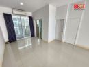 ขายทาวน์เฮาส์ - ขาย ทาวน์โฮม 3 ชั้น บ้านกลางเมือง ลาดพร้าว 87 บ้านใหม่กริ๊บ ต่อเติมครัว และ ที่จอดรถแล้ว ใกล้ CDC และ Central East Ville