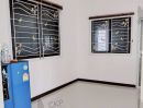 ขายบ้าน - บ้านเดี่ยว พรภิรมย์ นิคมพัฒนา ใกล้นิคมฯ CPGC บ้านตกแต่งพร้อมเข้าอยู่ สามารถปล่อยเช่าสร้างผลกำไรได้