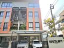 ขายทาวน์เฮาส์ - ขายทาวน์โฮม 3.5 ชั้น แปลงมุม โครงการบริทลอฟท์ โชคชัย 4 เฟอร์นิเจอร์ครบ พร้อมเข้าอยู่ ใกล้รถไฟฟ้า BTS สายสีเหลือง สถานีโชคชัย 4
