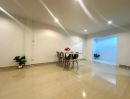 ขายทาวน์เฮาส์ - ทาวน์เฮาส์ 2 ชั้นรีโนเวทใหม่ หมู่บ้านบัวทอง 4 แถมเฟอร์ฯ ทำเลใกล้รถไฟฟ้า