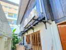 ให้เช่าบ้าน - บ้านทรงไทย 242ตร.ม.62 ตร.วา. รับจดบริษัทได้ MRT สุทธิสาร 600 ม.ให้เช่าบ้านเดี่ยว 2 ชั้น ทำเป็น Airbnb ร.นานาชาติเดอะรีเจ้นท์ 3.8 กม.3 นอน