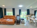 บ้าน - ขายและให้เช่าบ้านใหม่ แปลงมุม สีวลี ศรีนครินทร์-ร่มเกล้า 87 ตร.ว. 4 ห้องนอน อายุบ้านไม่ถึง 1 ปี ใกล้ถ.กรุงเทพกรีฑา