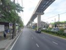 ขายที่ดิน - ขายที่ดินพร้อมสิ่งปลูกสร้างใกล้ MRT สถานีภาวนาเพียง 700 เมตร