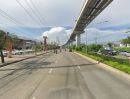 ขายที่ดิน - ขายที่ดินเปล่า ทำเลดี ติดถนนศรีนครินทร์ ใกล้รถไฟฟ้า และห้างสรรพสินค้า!