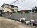 ขายที่ดิน - ขายที่ดิน 119 ตร.ว ซ.เรวดี 47 หน้ากว้าง 28 เมตร ลึก 17 เมตร ถมแล้ว ที่สวย เหมาะปลูกบ้าน ราคาต่อรองได้