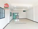 ขายทาวน์เฮาส์ - บ้านแฝด หมู่บ้าน กฤษดาเพลส เนื้อที่ 33 ตรว. ถนนกาญจนาภิเษก ต.คลองห้า อ.คลองหลวง จ.ปทุมธานี