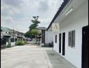 ให้เช่าบ้าน - ให้เช่าบ้าน ออฟฟิศ 1 ชั้น เนื้อที่ 160 ตร.ว.ที่จอดรถ 10 คัน ใกล้เมกา บางนา ใกล้รถไฟฟ้าศรีลาซาล