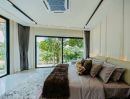 ขายบ้าน - CANALO บ้านหรูสร้างเสร็จ พร้อมเข้าอยู่ ดีไซน์ Modern Luxury ผสานวัสดุพรีเมียม เหล็ก ไม้ กระจก และหินลายเฉพาะ สะท้อนรสนิยมและความอบอุ่นอย่างลงตัว