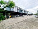 ขายทาวน์เฮาส์ - ขายบ้าน 2 ชั้น หลังริม หมู่บ้านลุมพินีทาวน์วิลล์ ซอยพหลโยธิน54/1