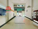 ขายอาคารพาณิชย์ / สำนักงาน - อาคารพาณิชย์ เนื้อที่ 16 ตร.ว. หมู่บ้านแกรนด์ดิตี้ บางบัวทอง (ซอยสามวัง) ถนนกาญจนาภิเษก ใกล้แม็คโครบางบัวทอง ตำบลบางบัวทอง อำเภอบางบัวทอง นนทบุรี