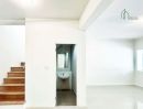 ขายทาวน์เฮาส์ - ขายทาวน์โฮม 2 ชั้น หมู่บ้าน วิลลาจจิโอ บางนา บางบ่อ ใกล้ ม.เอแบค