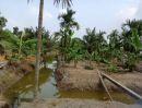 ขายที่ดิน - ขายที่ดินเปล่า 4 ไร่ 27 ตร.วา ติดคลอง บรรยากาศดี เหมาะสร้างบ้านสวน ทำเกษตร ต.บางไผ่ อ.เมือง จ.ฉะเชิงเทรา