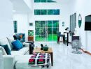 ให้เช่าบ้าน - ให้เช่าบ้านรีสอร์ทสุดหรู 302ตร.วา. 902ตร.ม. จัดเต็มเฟอร์ฯ แปลงยาว ฉะเชิงเทรา รร.วัดหัวสำโรง 1.6 กม. พร้อมพื้นที่สวนขนาดเล็ก