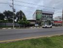 ขายที่ดิน - ที่ดินทำเล ติดถนนใหญ่ 6 เลน คุ้มที่สุดในย่านนี้! ที่ดินพร้อมสิ่งปลูกสร้าง 44 ตร.วา บนทำเลถนนแสงชูโต กาญจนบุรี