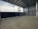 โรงงาน / โกดัง - ขาย / ให้เช่า โกดัง โรงงาน 1,090 ตร.ม. คลองมะเดื่อ กระทุ่มแบน สมุทรสาคร ไฟฟ้า 3 เฟส | หันหน้าทิศใต้ | ขอ อย. ได้ | ขอ รง.4 ได้บางประเภท | ราคาไม่แรง