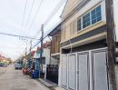 ขายทาวน์เฮาส์ - ขายด่วน ทาวน์เฮ้าส์ 2 ชั้น รีโนเวทใหม่ หมู่บ้านฉัตรณรงค์วิลล่า 3 ลำลูกกา เนื้อที่ 16 ตร.ว พื้นที่ใช้สอย 120 ตร.ม