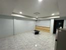 ให้เช่าทาวน์เฮาส์ - ให้เช่าโฮมออฟฟิศ 4 ชั้น 300 ตร.ม. หมู่บ้านสินธานี ลาดพร้าว 80 รีโนเวทใหม่ ใกล้เลียบด่วน ใกล้รัชดาเหม่งจ๋าย