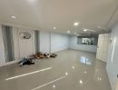 ให้เช่าทาวน์เฮาส์ - ให้เช่าโฮมออฟฟิศ 4 ชั้น 300 ตร.ม. หมู่บ้านสินธานี ลาดพร้าว 80 รีโนเวทใหม่ ใกล้เลียบด่วน ใกล้รัชดาเหม่งจ๋าย