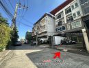 อาคารพาณิชย์ / สำนักงาน - ขายและให้เช่าทาวน์โฮม4ชั้น ลาดพร้าว 87แยก1 หมู่บ้านเดอะลอฟท์87 พื้นที่24ตรว. จากปากซอยเพียง250เมตร ใกล้ BTS สายสีเหลือง และทางด่วนศรีรัช