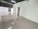 - Office for Rent มีหลายแบบหลายขนาด 100-300 ตร.ม. เริ่มต้น 250 บาท/ตร.ม. เดินถึง Lotus ตรงข้ามเซ็นทรัล 3