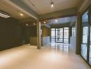 - ให้เช่าอาคารสำนักงาน 2 หลัง สไตล์ loft 3 ชั้น ซอยรัชดาภิเษก 32 / แอร์ทั้งอาคาร /เหมาะเป็นสำนักงาน , Studio , IT Office , ธุรกิจ Online