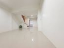  - บ้านให้เช่า ทาวน์เฮ้าส์ 2 ชั้น มบ.พูนสินธานี 3. ซ.เคหะร่มเกล้า64