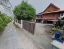 - ที่ดินพร้อมบ้านเรือนไทย ไม้สักแท้อายุกว่า 100 ปี โครงสร้างไม้ทั้งหลัง